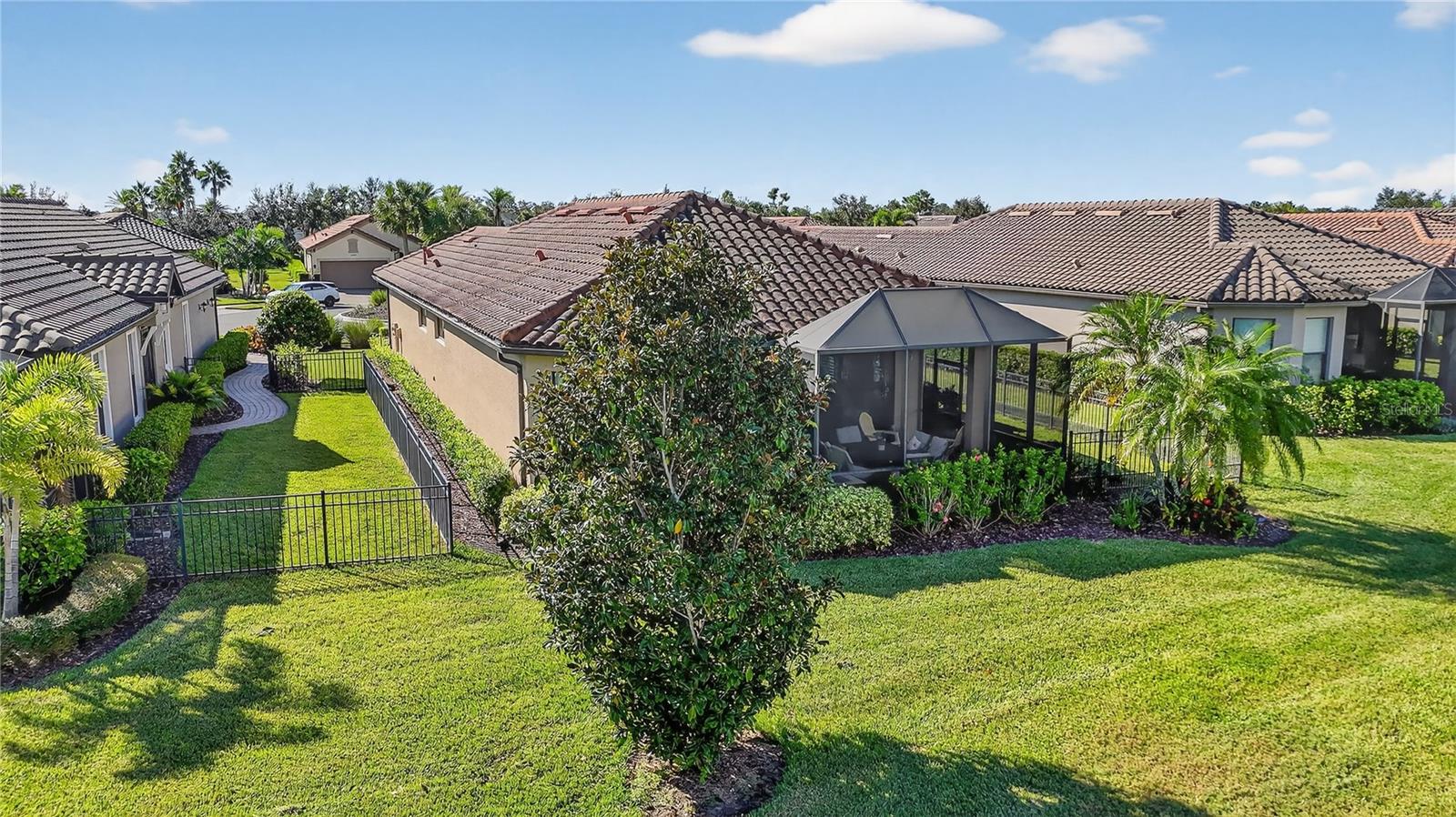 Image 4 of 58 For 4828 Heinman Cove