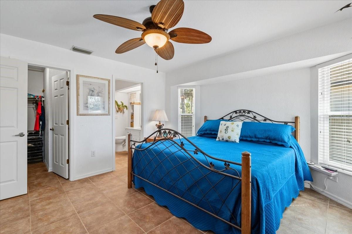 Image 10 of 42 For 18266 Grace Avenue