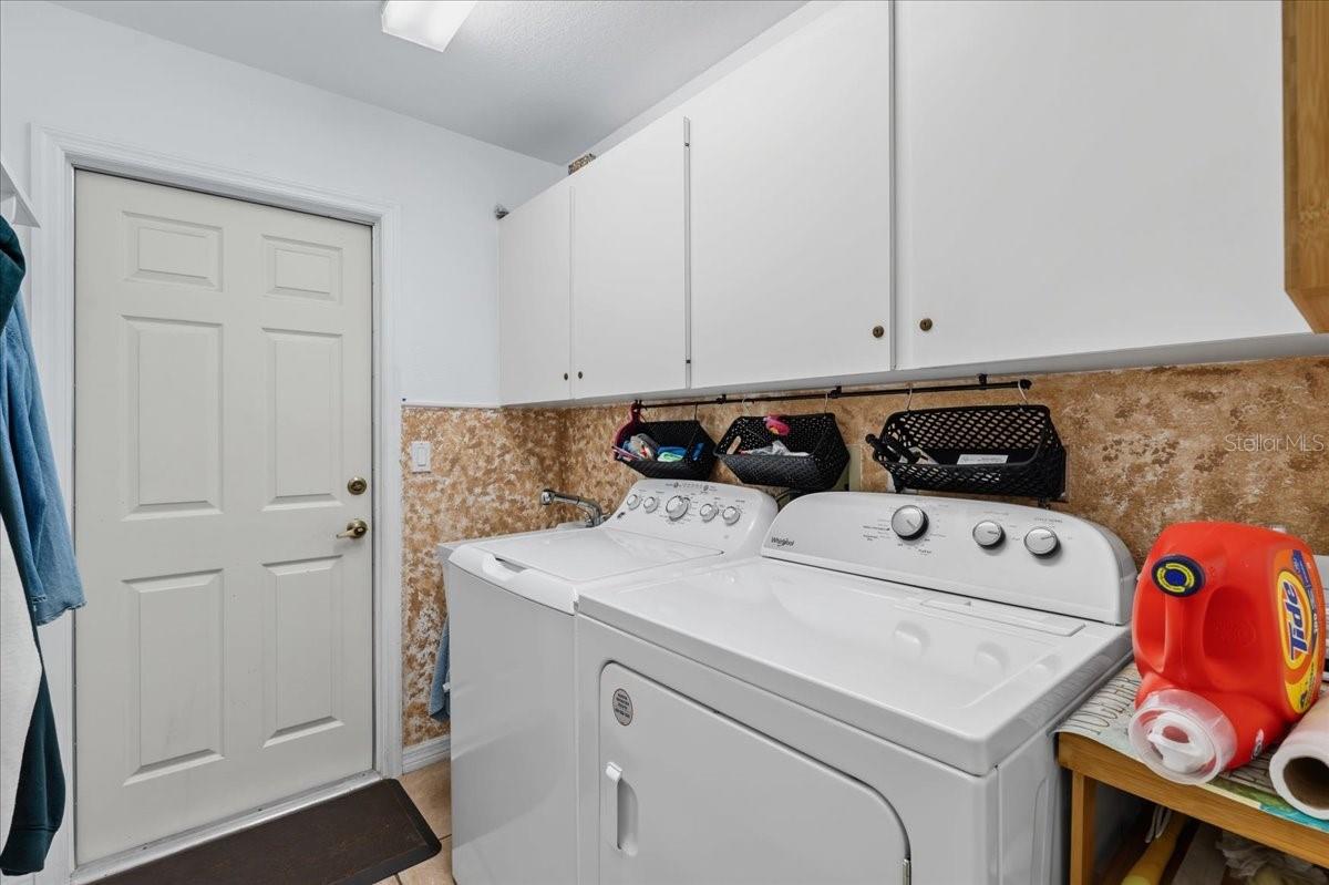 Image 23 of 42 For 18266 Grace Avenue