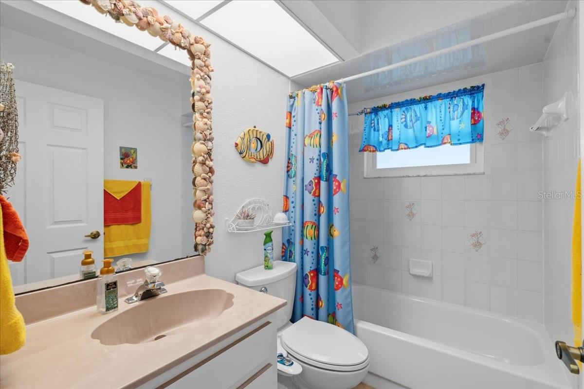 Image 26 of 42 For 18266 Grace Avenue