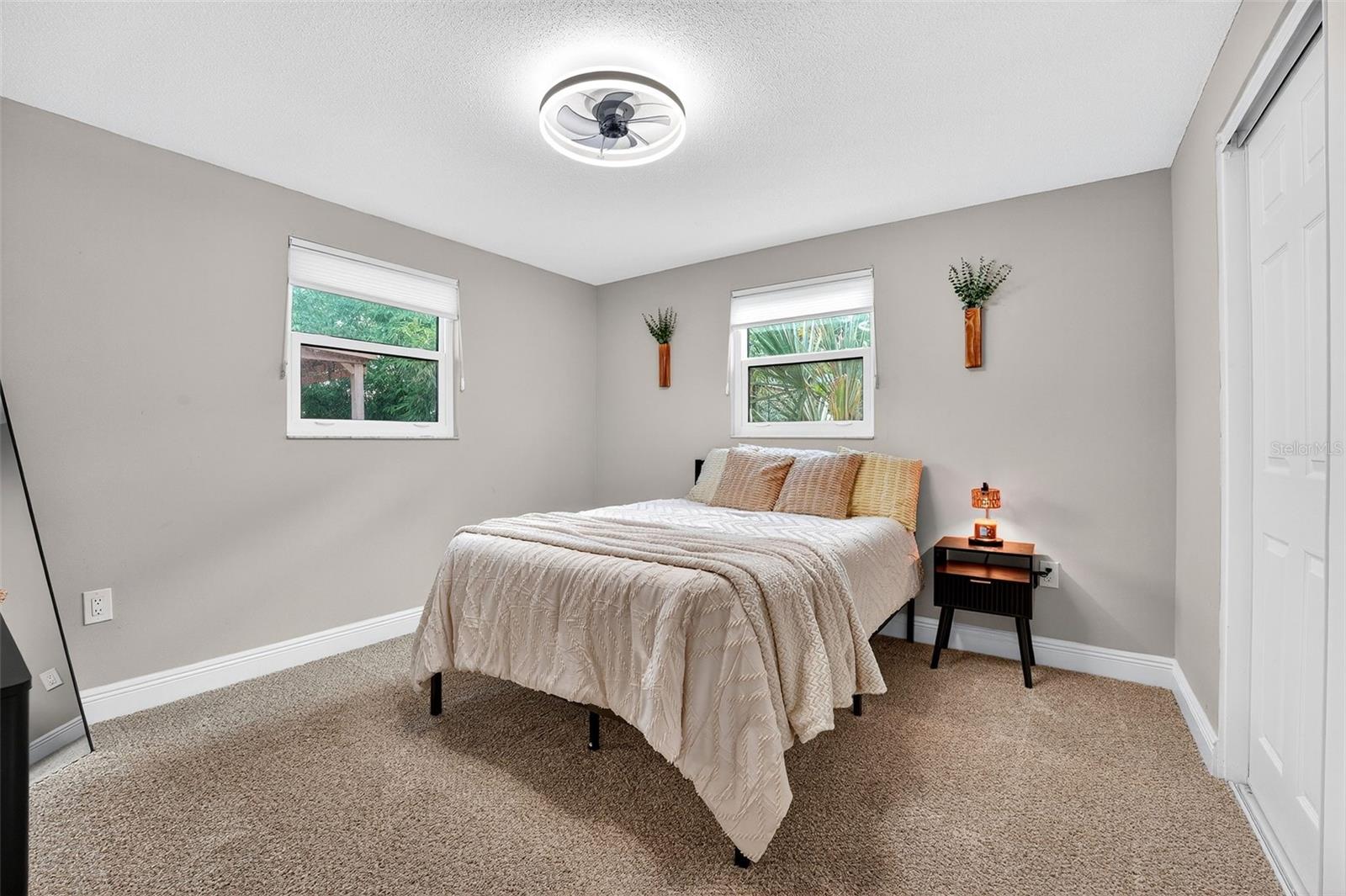 Image 16 of 39 For 875 32nd Street