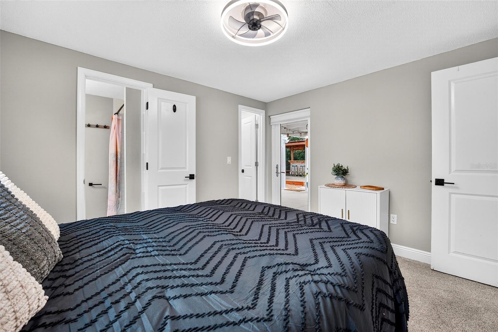 Image 21 of 39 For 875 32nd Street