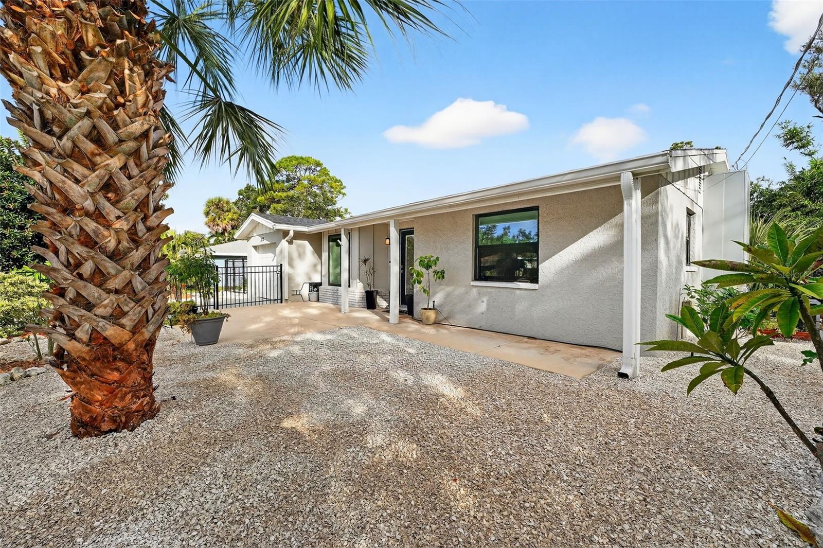 Image 3 of 39 For 875 32nd Street