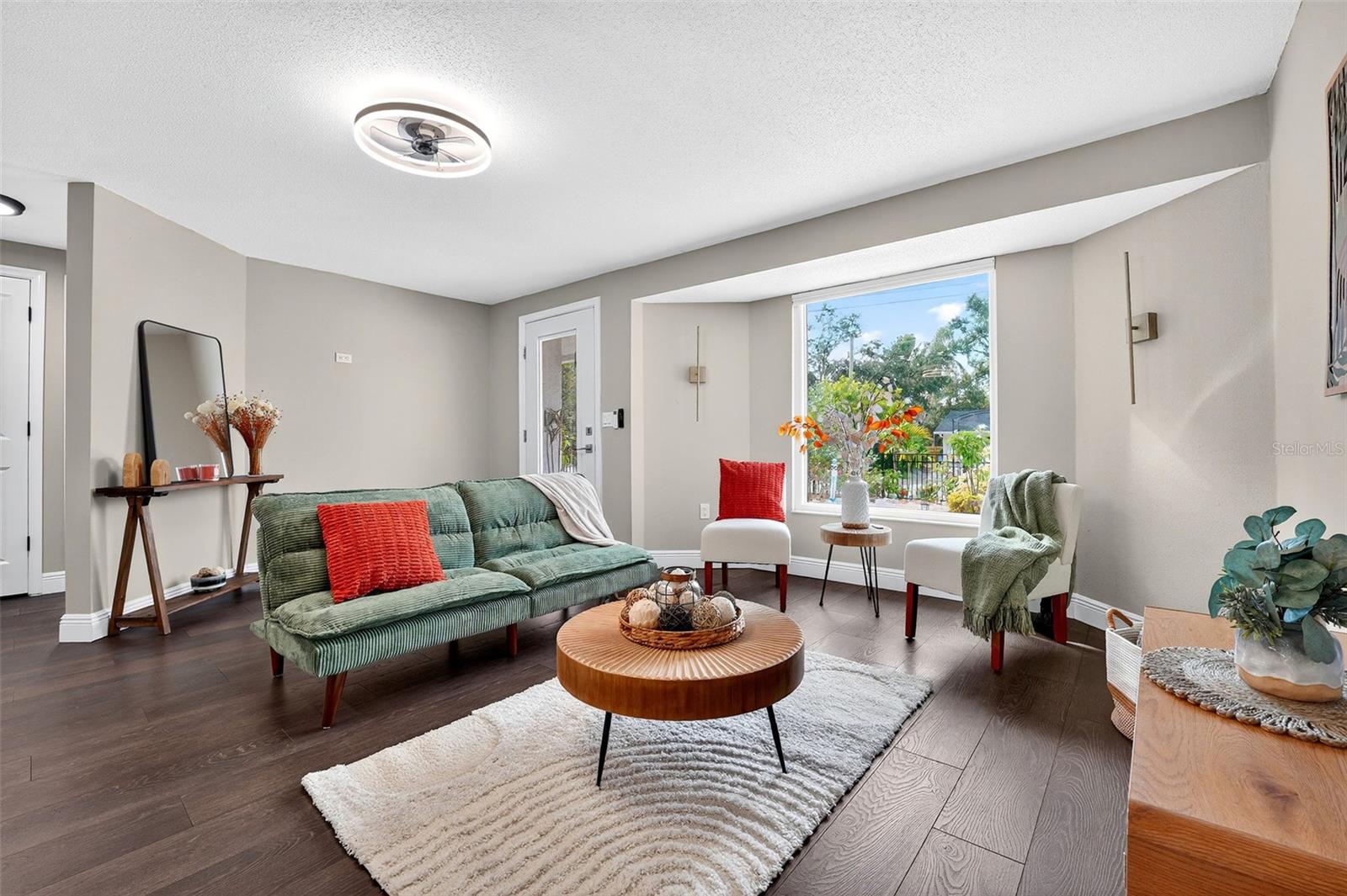 Image 7 of 39 For 875 32nd Street