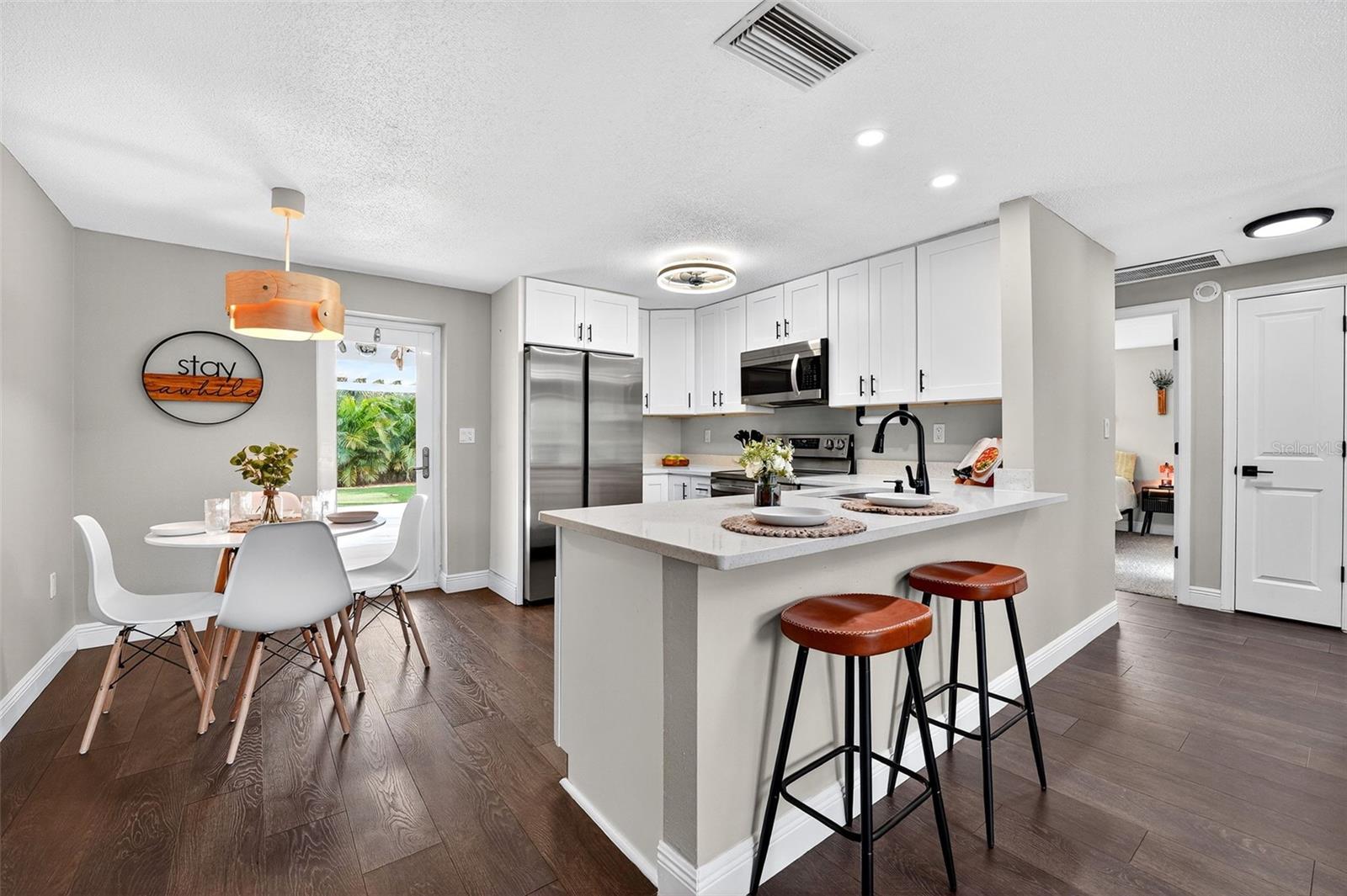 Image 9 of 39 For 875 32nd Street