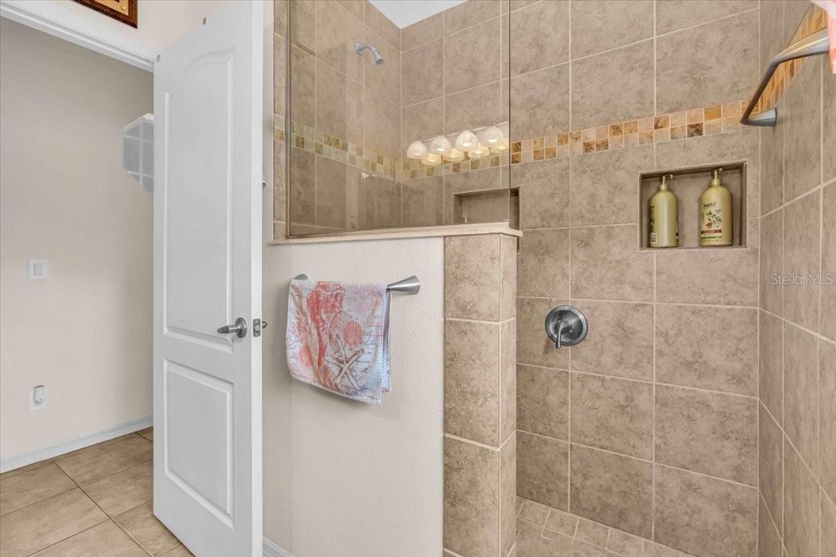 Image 23 of 31 For 3514 92nd Avenue E