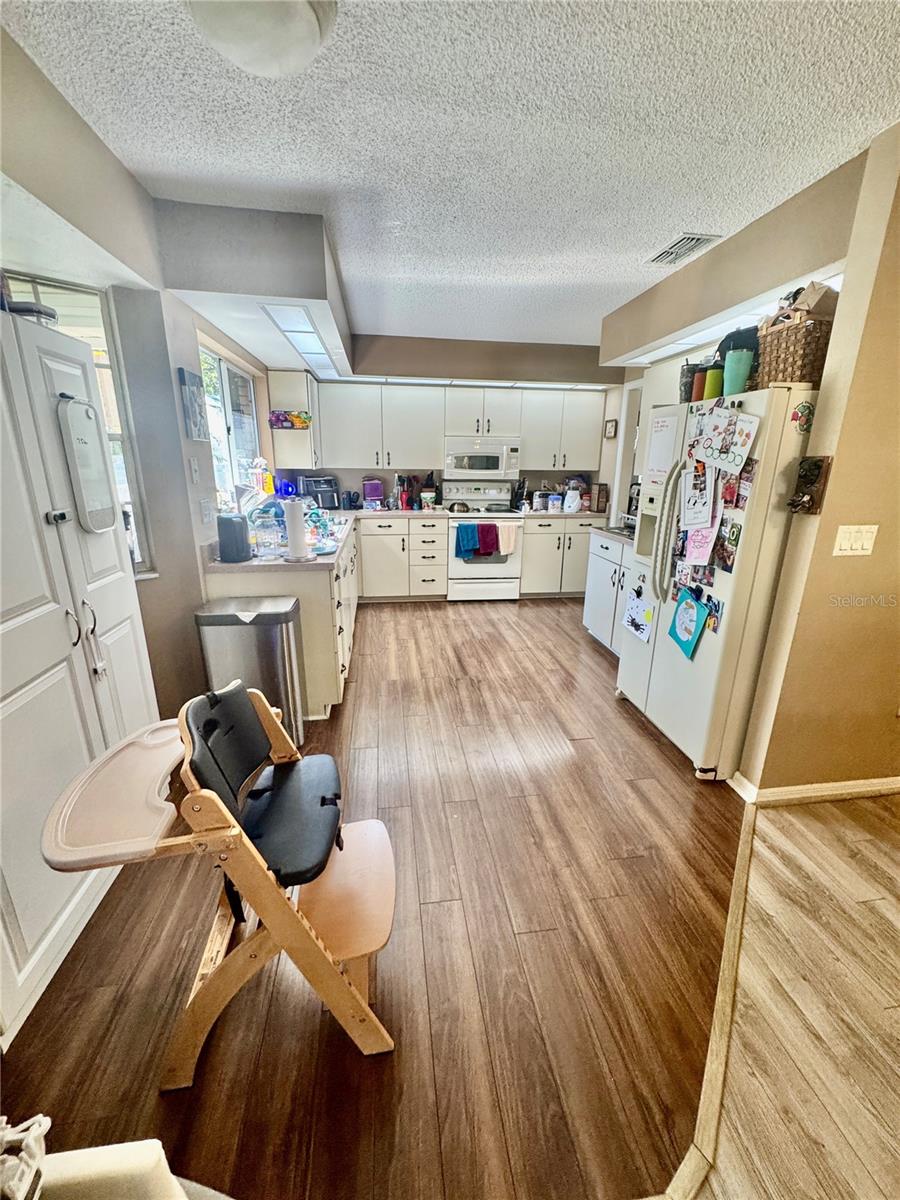 Image 11 of 29 For 6812 Arbor Oaks Drive