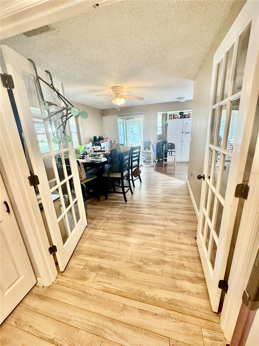 Image 9 of 29 For 6812 Arbor Oaks Drive