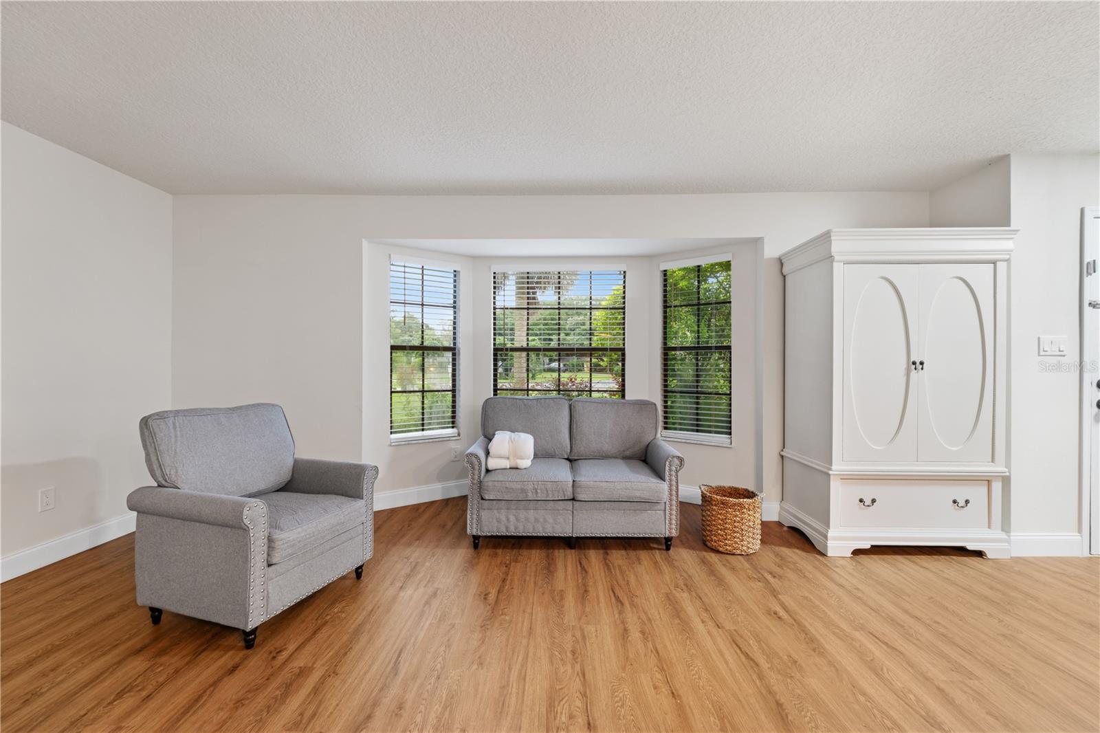 Image 36 of 46 For 3253 Oak Point Circle