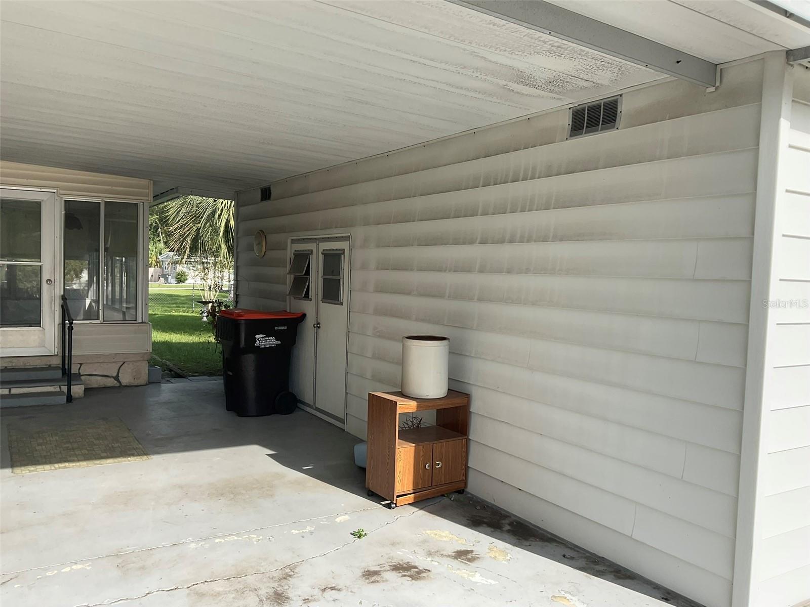 Image 11 of 21 For 381 63rd Court