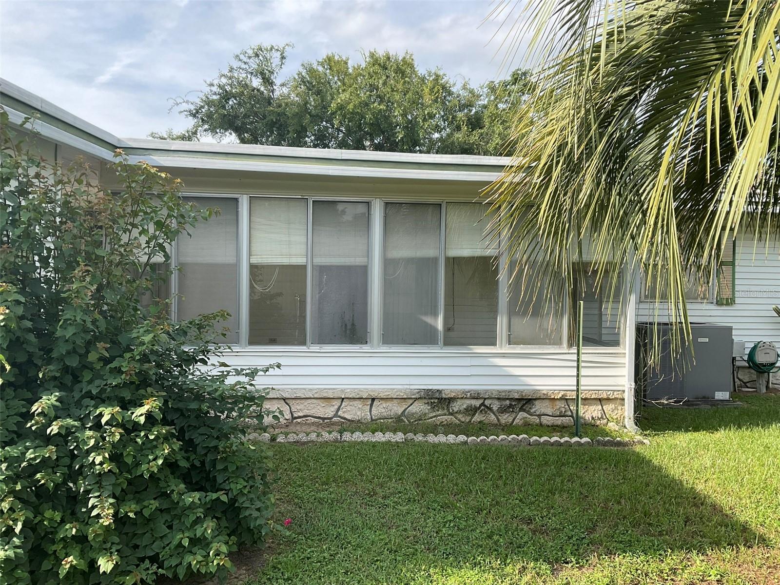 Image 4 of 21 For 381 63rd Court