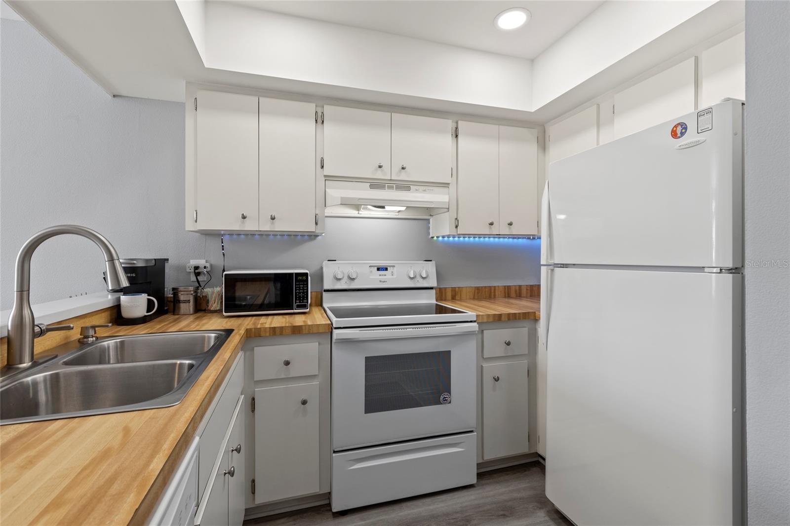 Image 14 of 41 For 3602 54th Street W D4