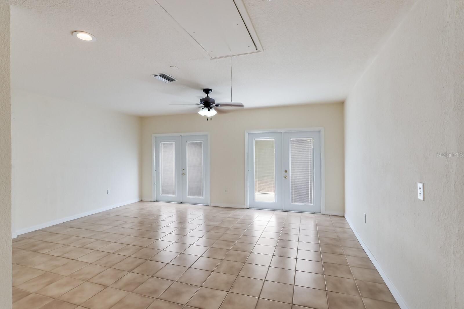 Image 15 of 30 For 2004 Boca Chica Avenue