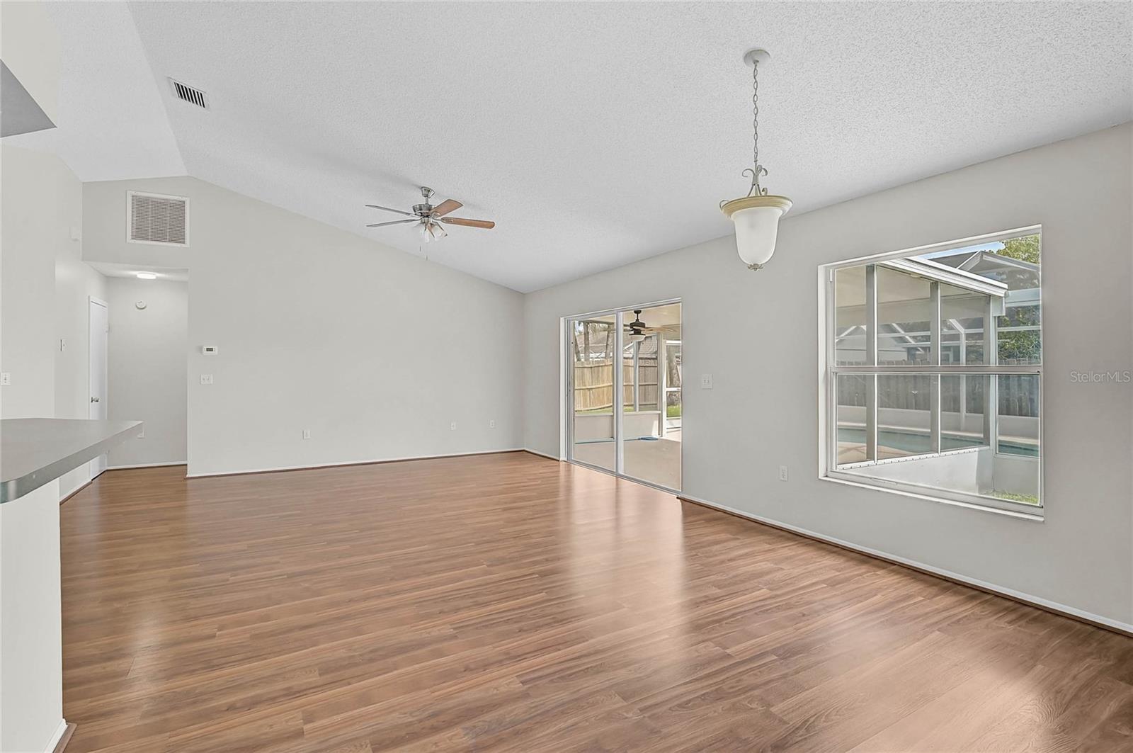 Image 12 of 44 For 3010 8th Avenue W