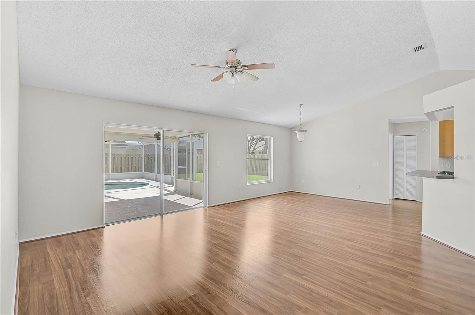 Image 8 of 44 For 3010 8th Avenue W