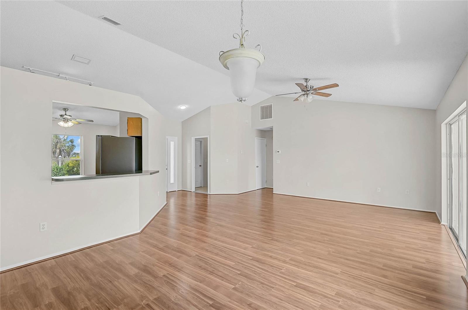 Image 9 of 44 For 3010 8th Avenue W