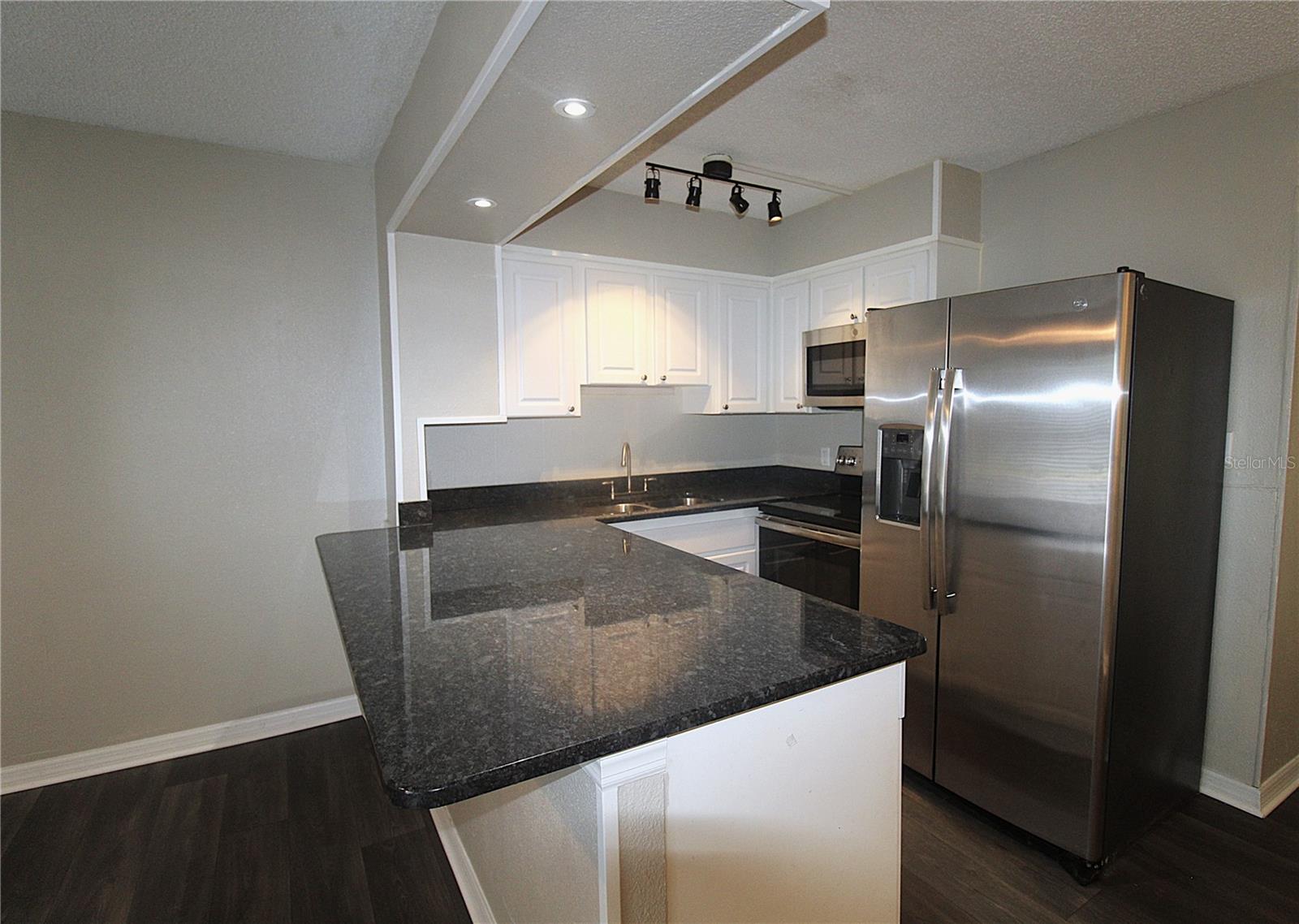 Image 2 of 9 For 1872 Phillippi Shores Drive