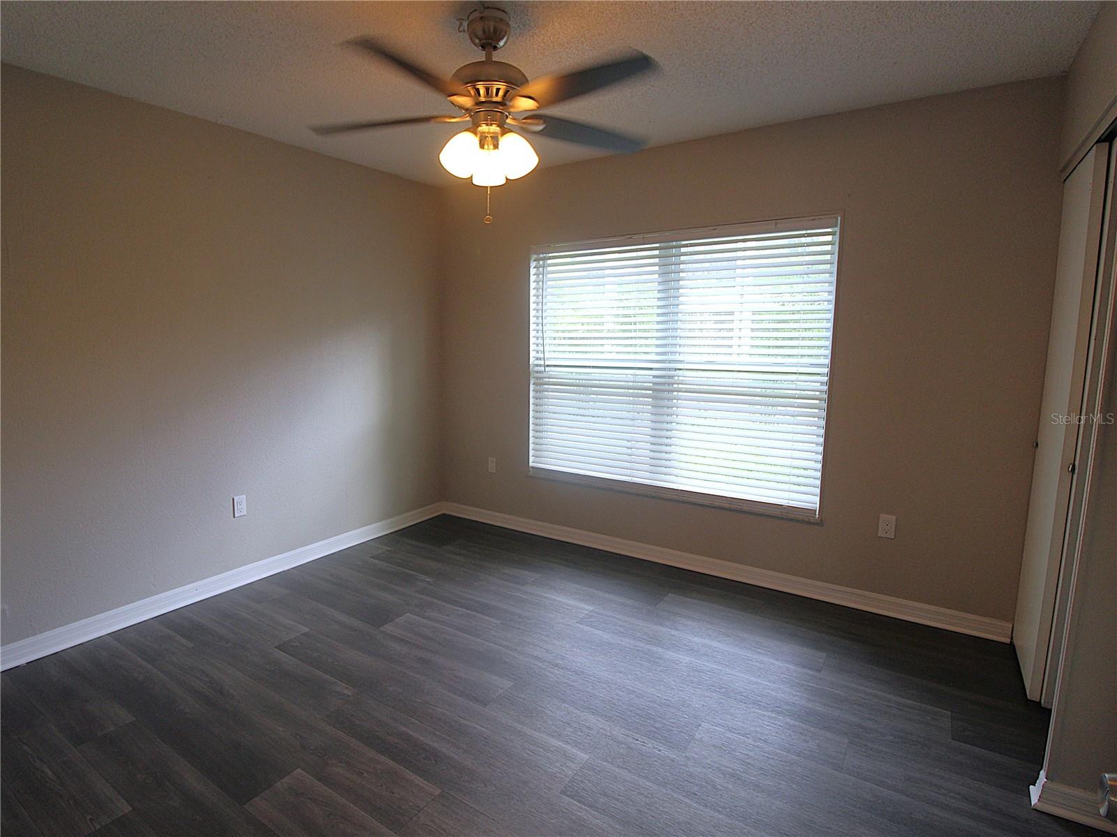Image 6 of 9 For 1872 Phillippi Shores Drive