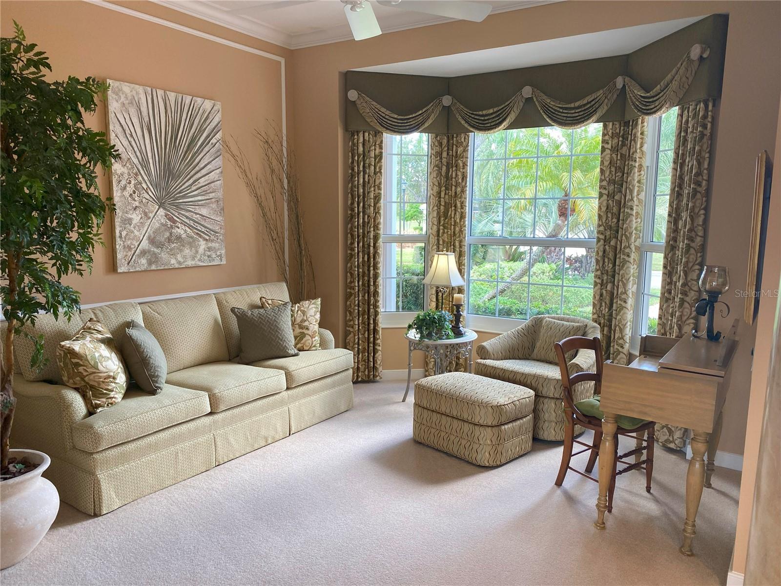 Image 17 of 91 For 8160 Collingwood Court