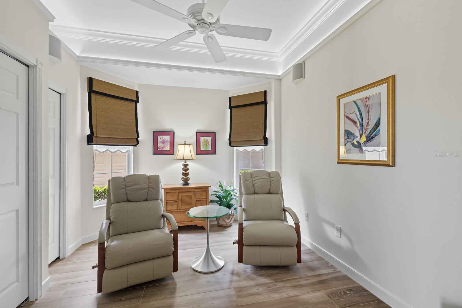 Image 33 of 91 For 8160 Collingwood Court