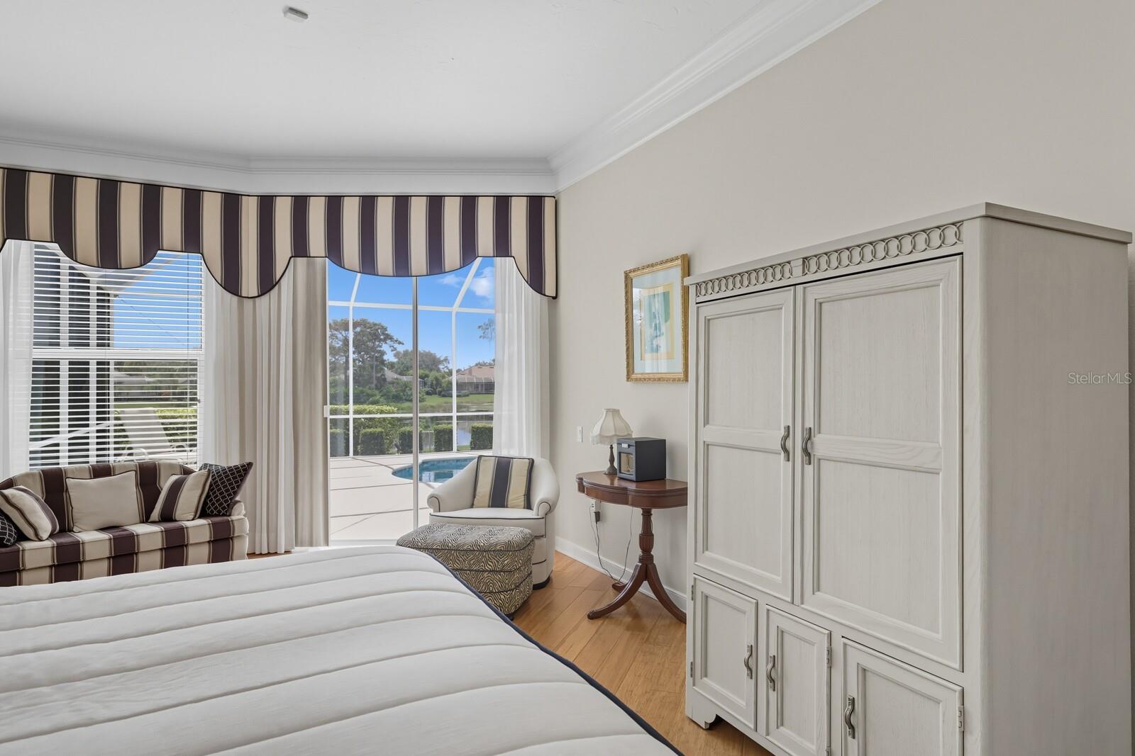 Image 40 of 91 For 8160 Collingwood Court