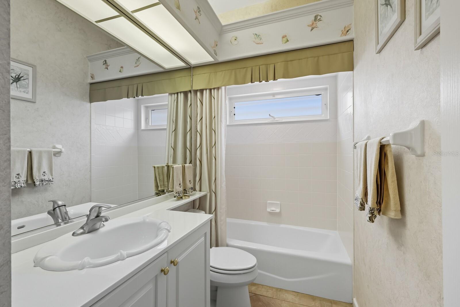 Image 49 of 91 For 8160 Collingwood Court