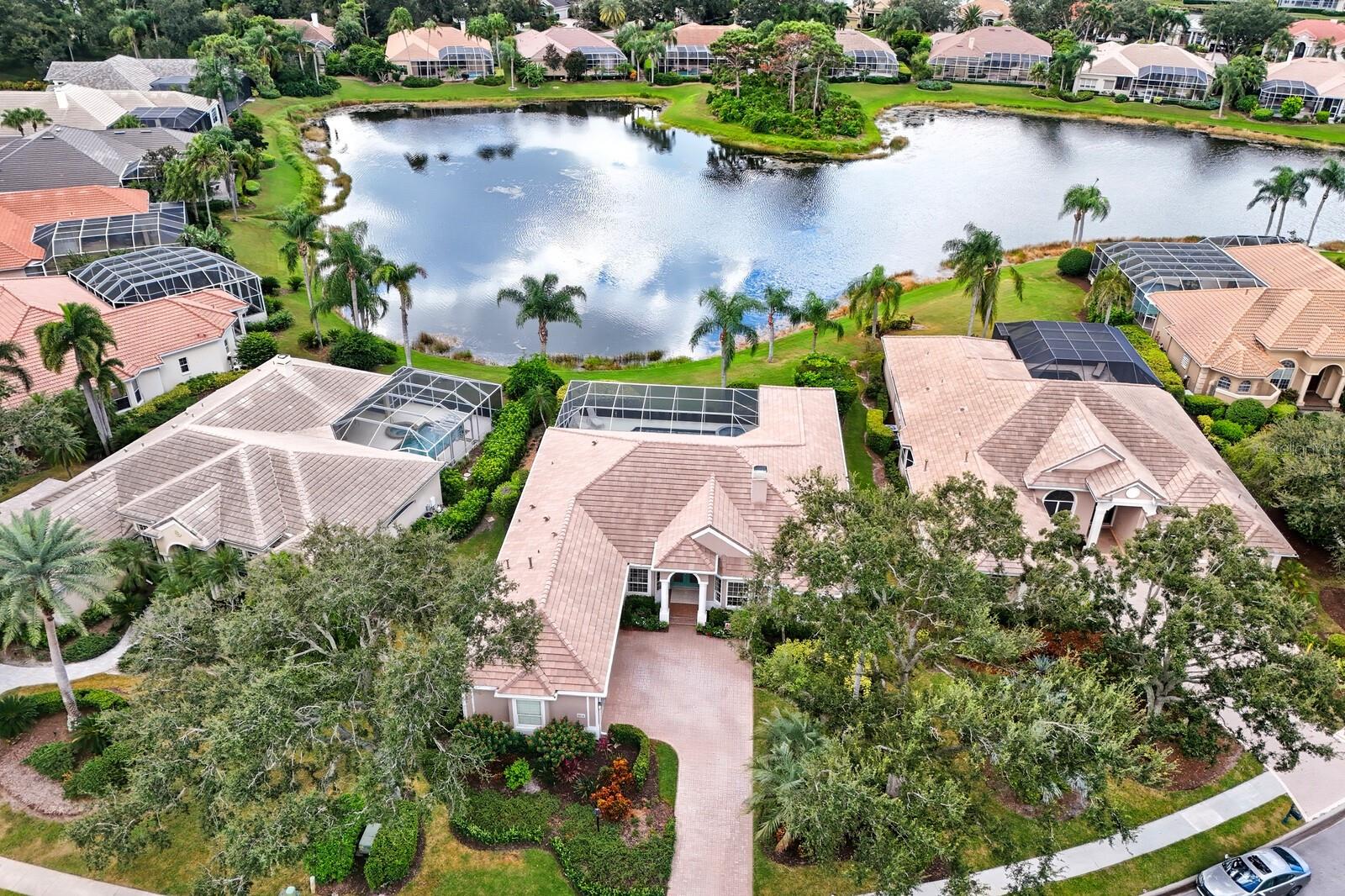 Image 5 of 91 For 8160 Collingwood Court