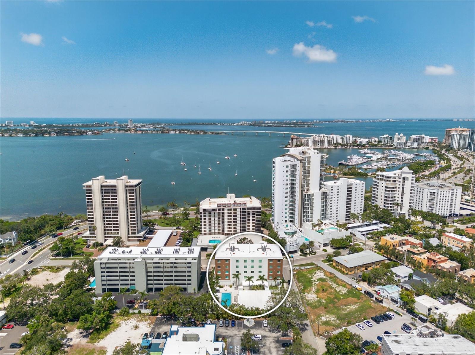 Image 2 of 39 For 711 Palm Avenue 303
