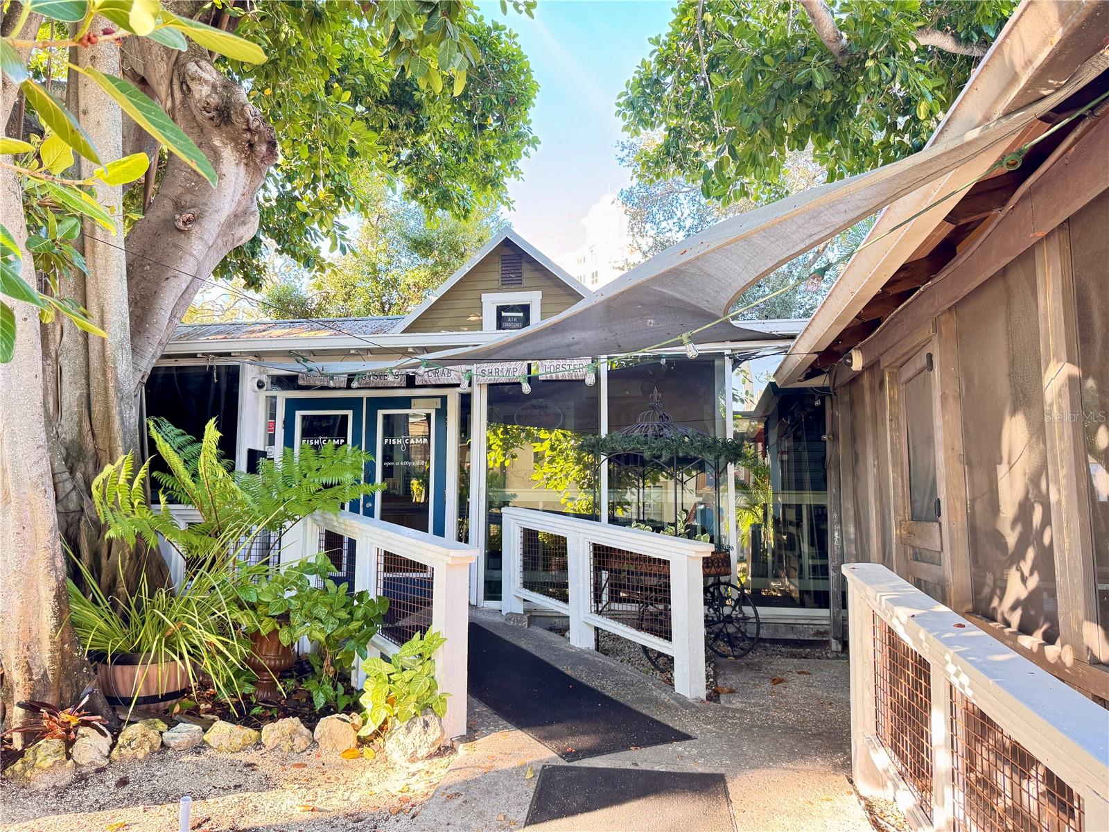 Image 51 of 51 For 711 Palm Avenue 303