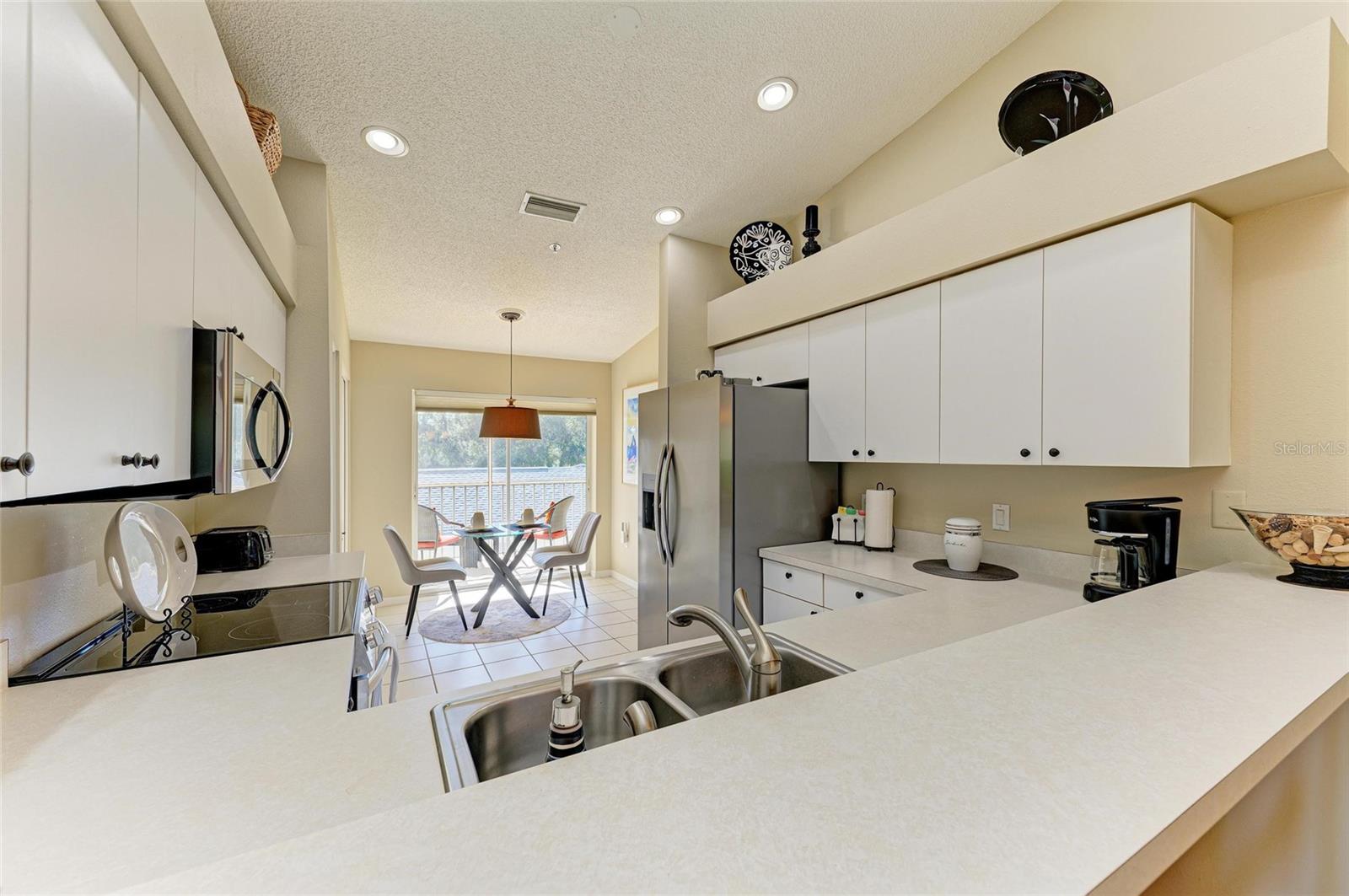 Image 10 of 59 For 9470 High Gate Drive 2222