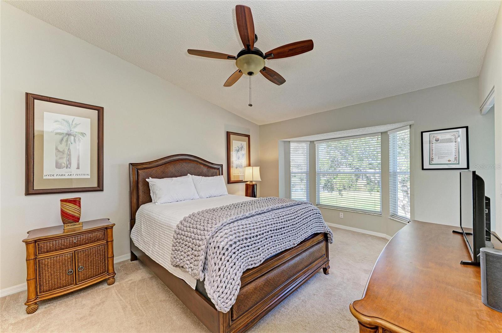 Image 21 of 59 For 9470 High Gate Drive 2222