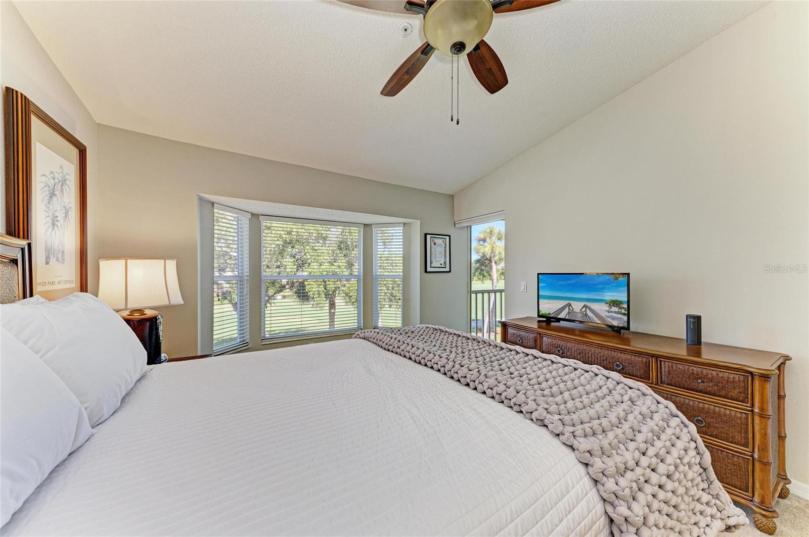 Image 26 of 59 For 9470 High Gate Drive 2222
