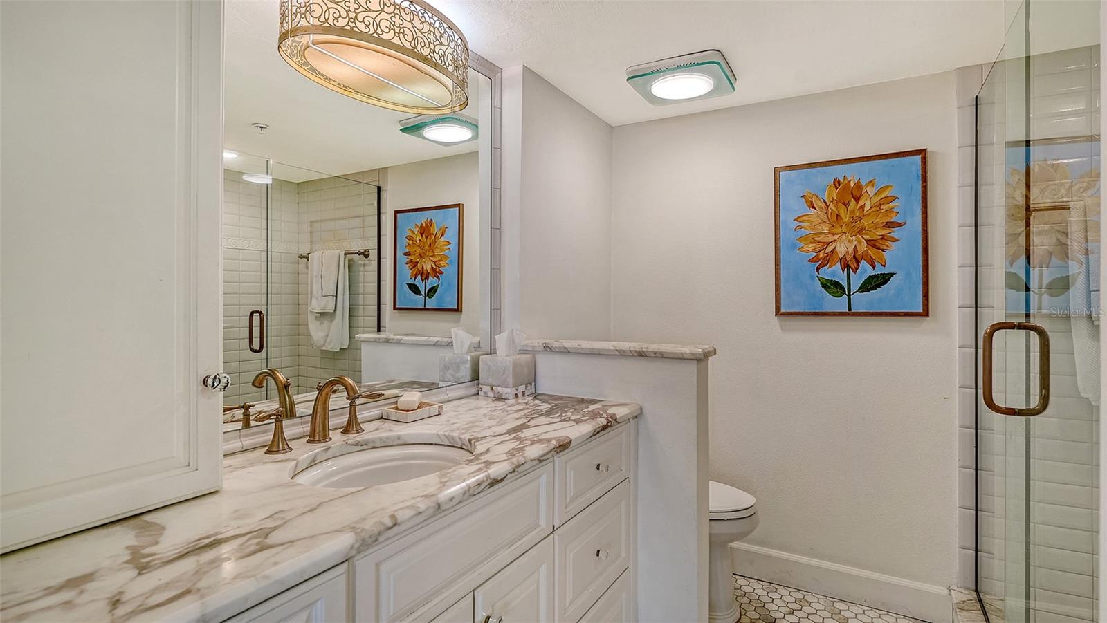 Image 39 of 66 For 1100 Benjamin Franklin Drive 604