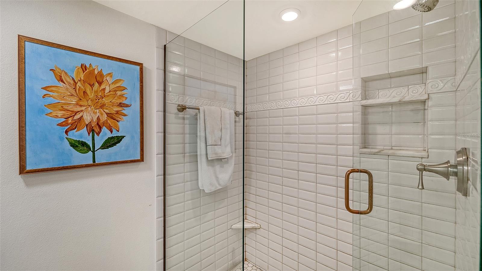 Image 40 of 66 For 1100 Benjamin Franklin Drive 604