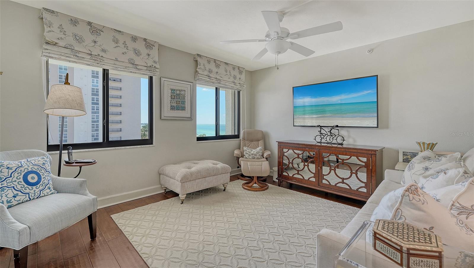 Image 41 of 66 For 1100 Benjamin Franklin Drive 604