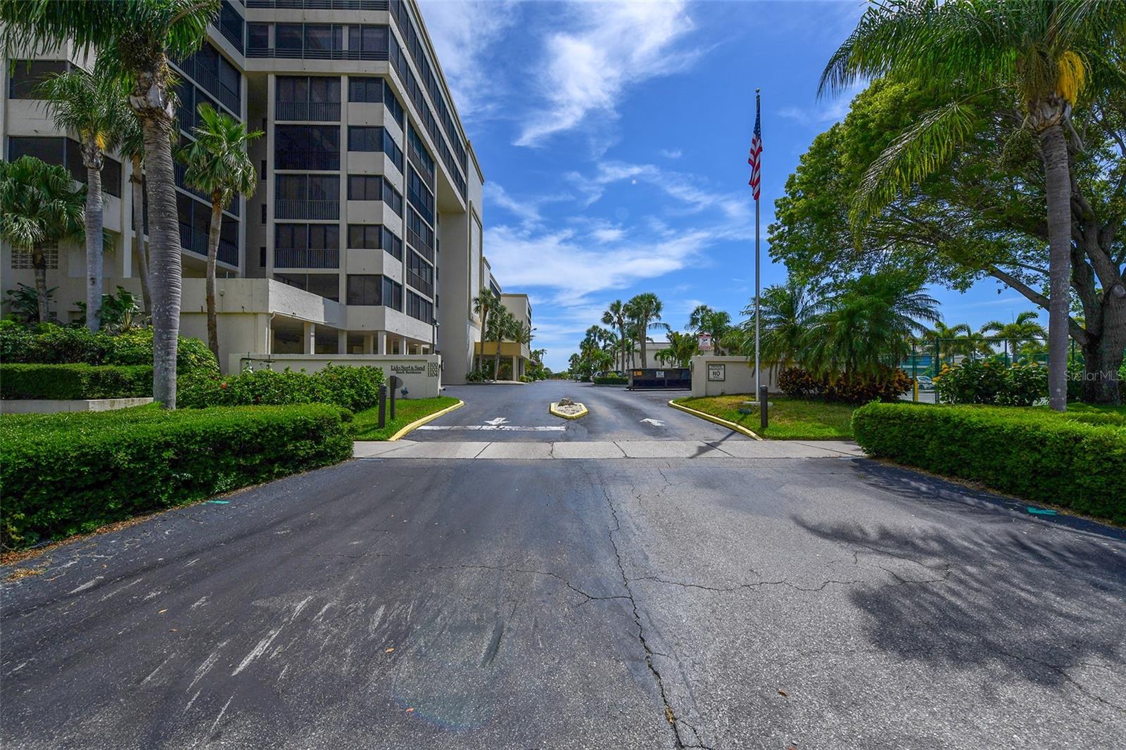 Image 54 of 66 For 1100 Benjamin Franklin Drive 604