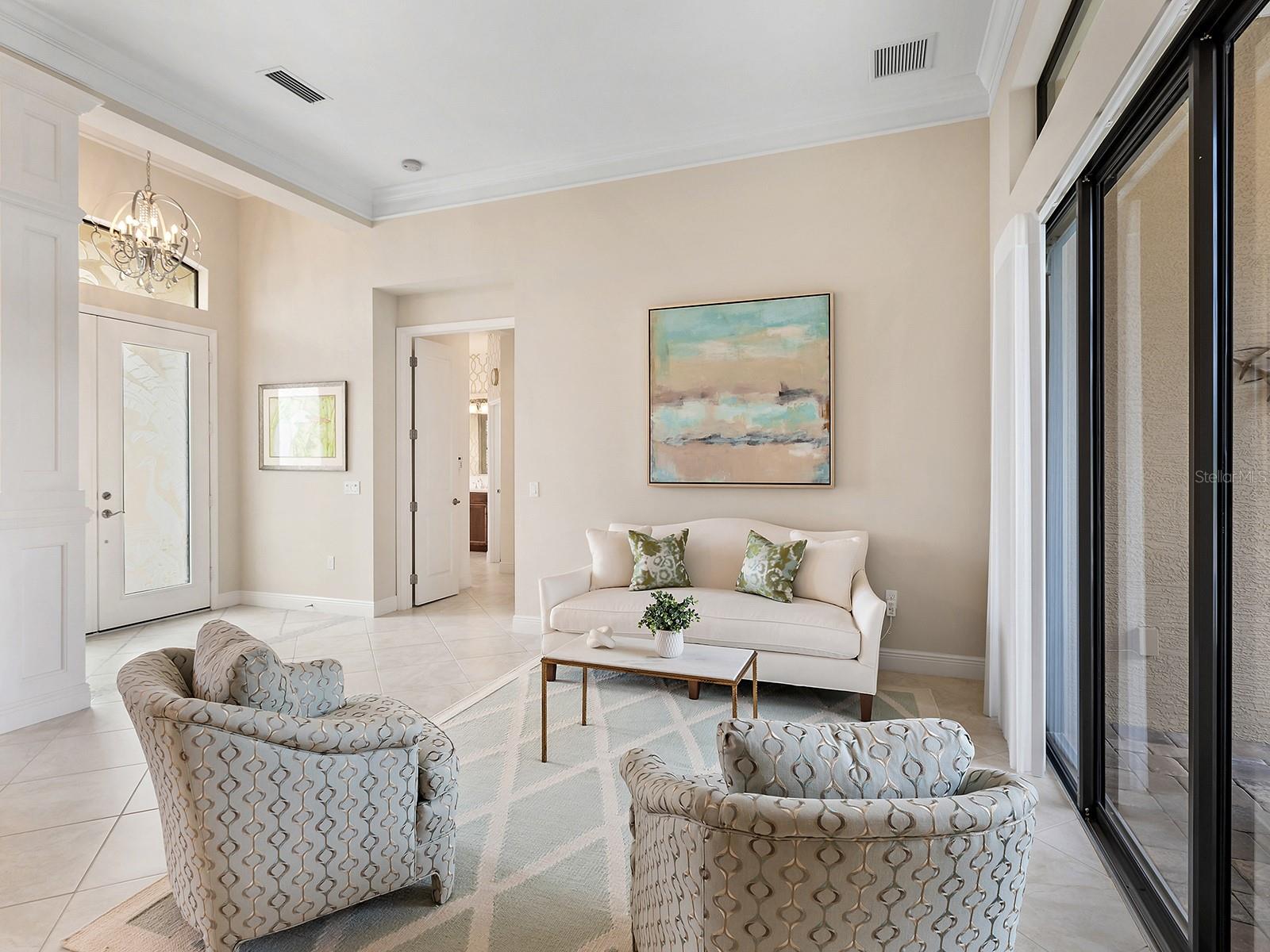 Image 21 of 96 For 15207 Camargo Place