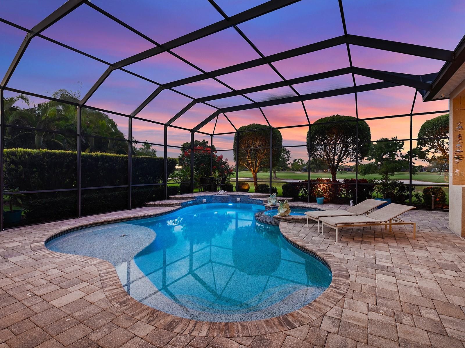 Image 4 of 96 For 15207 Camargo Place