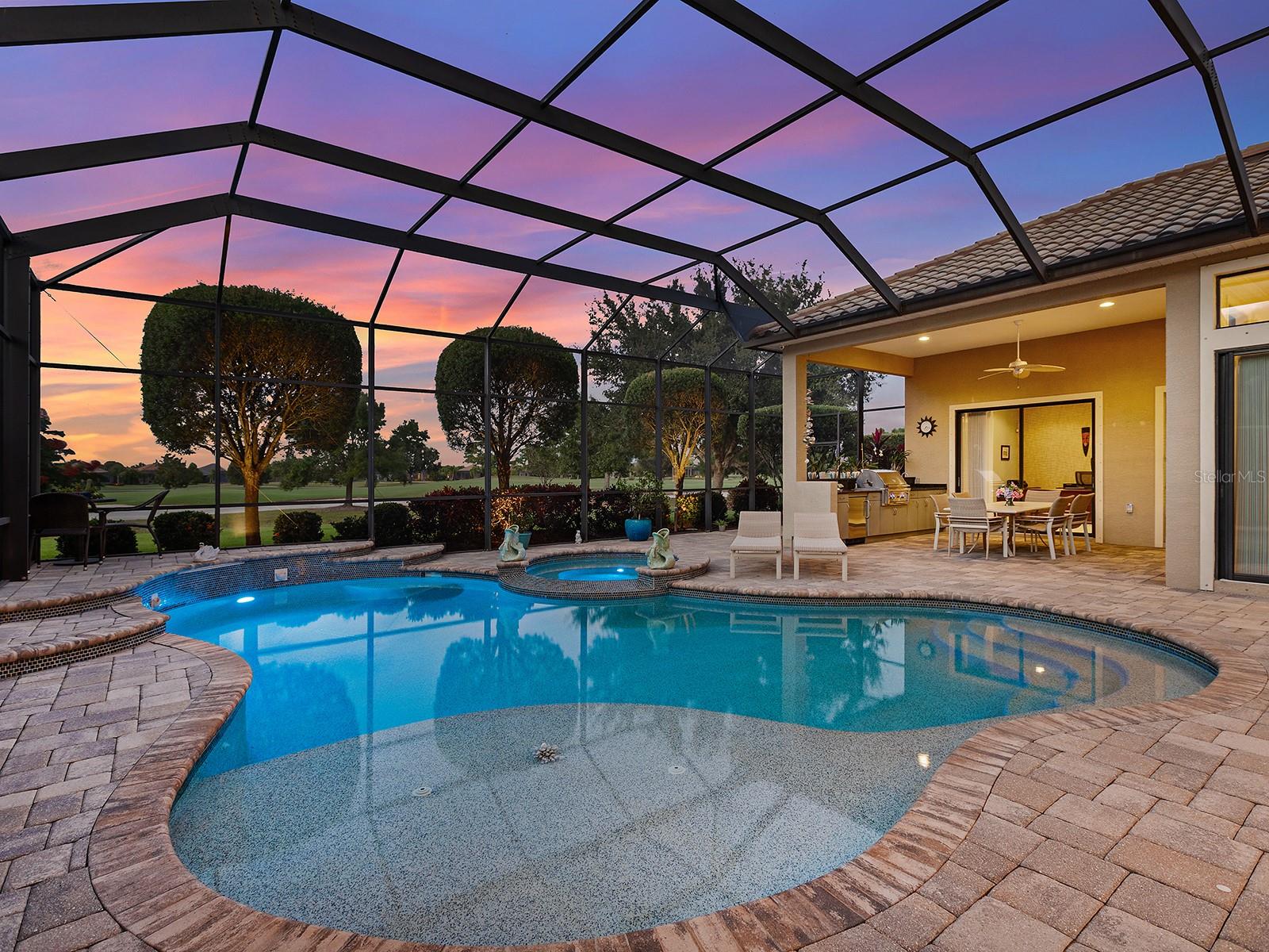 Image 5 of 96 For 15207 Camargo Place