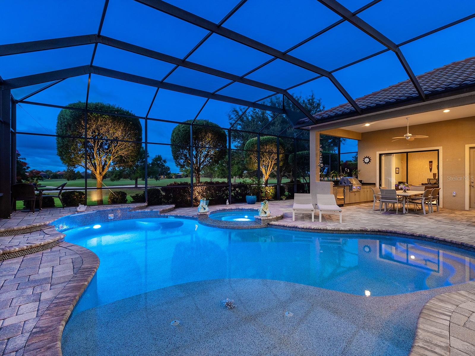 Image 7 of 96 For 15207 Camargo Place