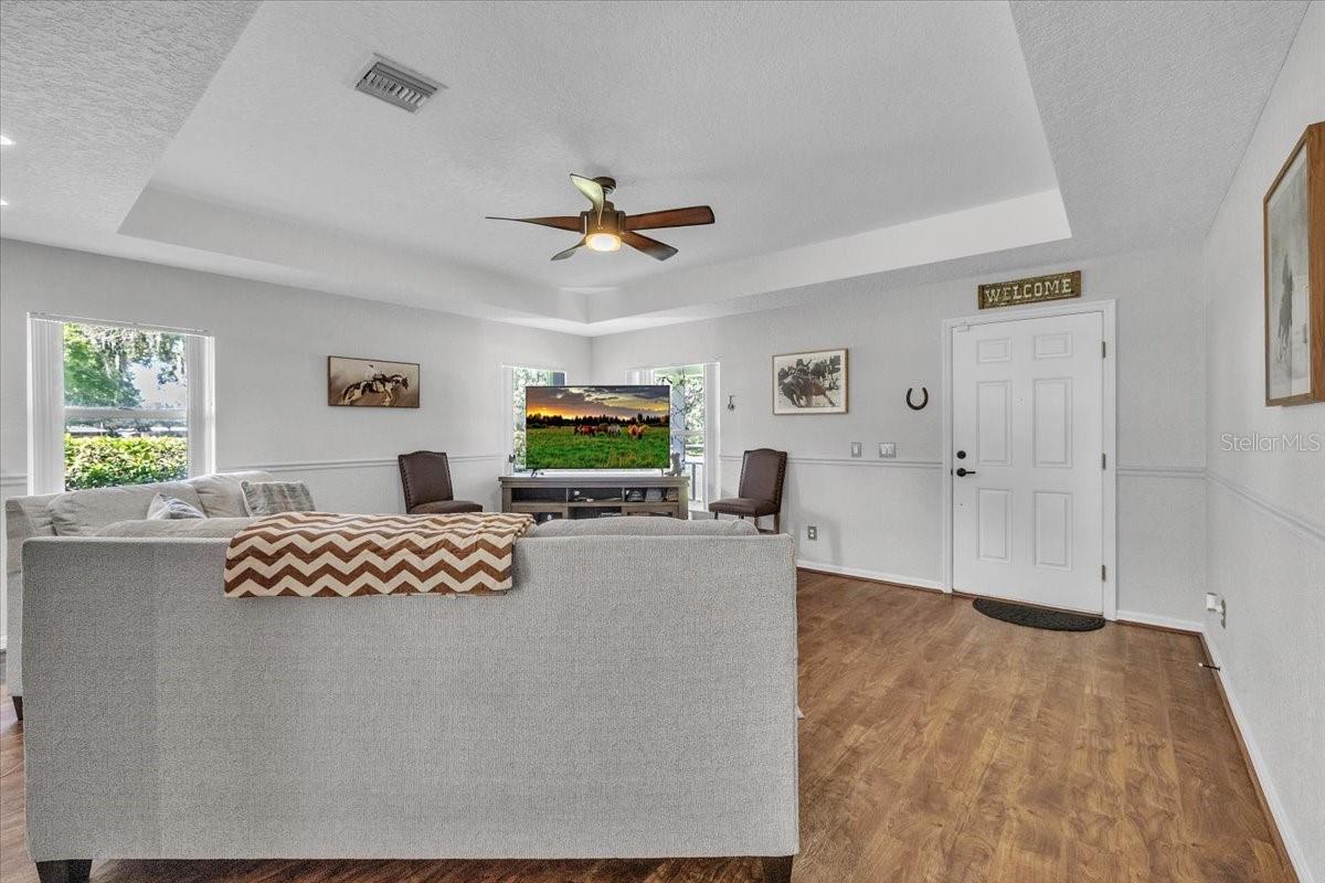 Image 10 of 70 For 2124 Voss Oaks Circle