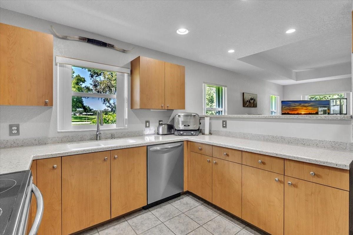 Image 16 of 70 For 2124 Voss Oaks Circle