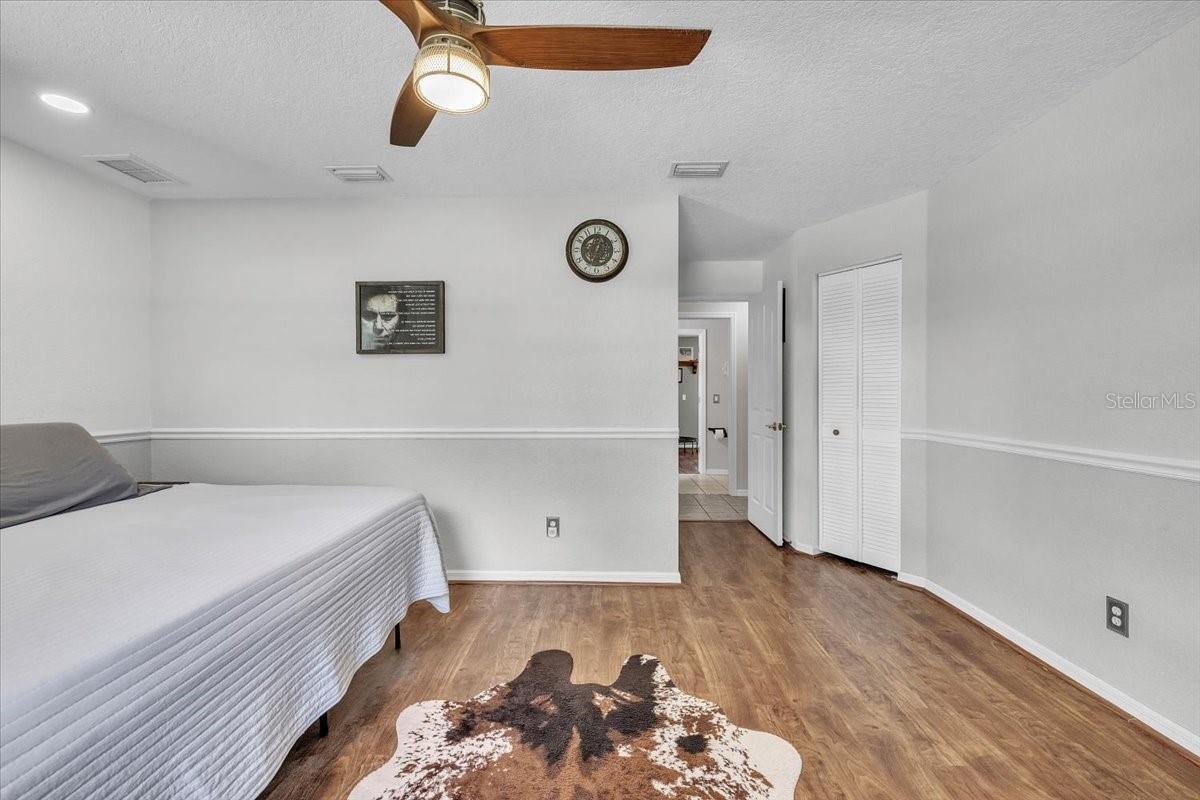Image 21 of 70 For 2124 Voss Oaks Circle