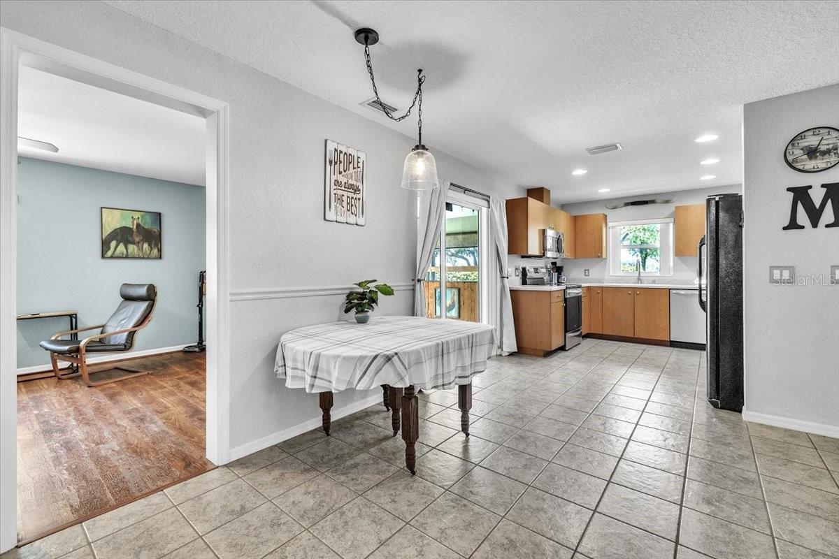 Image 27 of 70 For 2124 Voss Oaks Circle