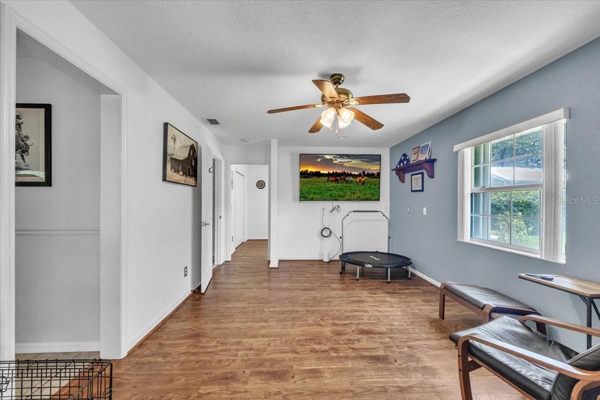 Image 31 of 70 For 2124 Voss Oaks Circle