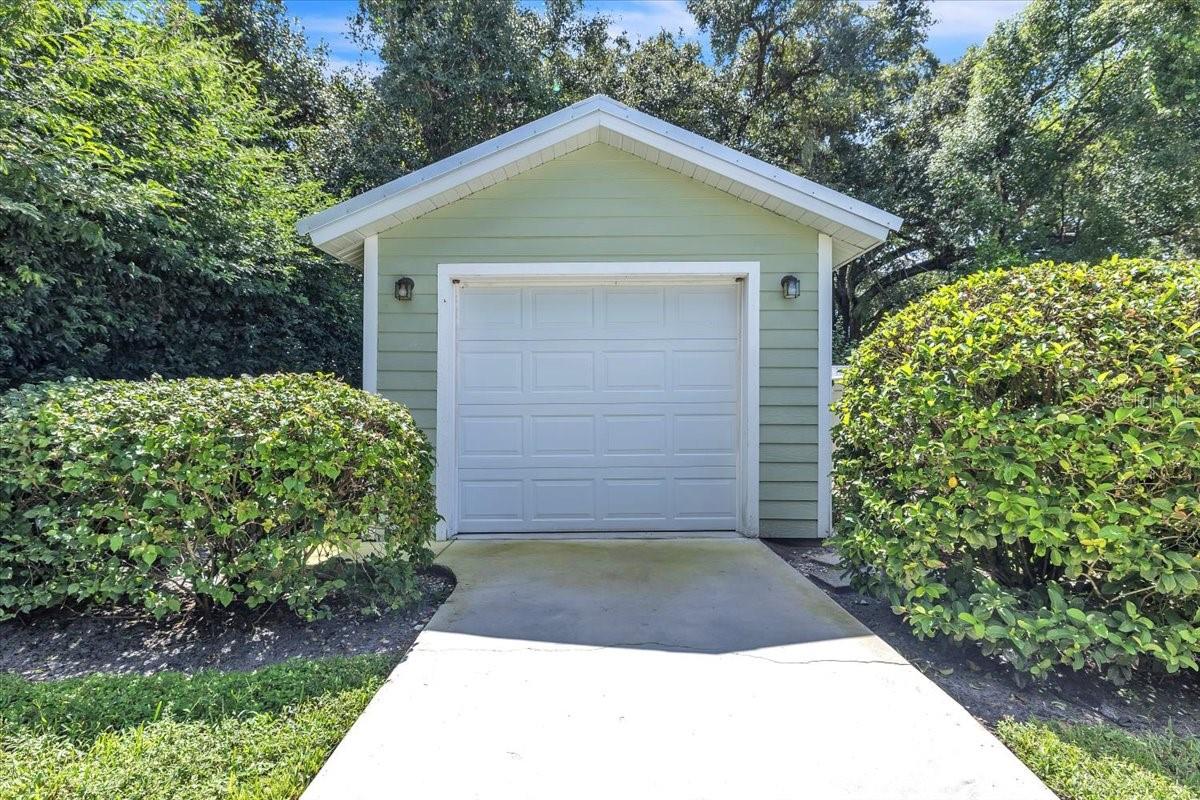 Image 53 of 70 For 2124 Voss Oaks Circle