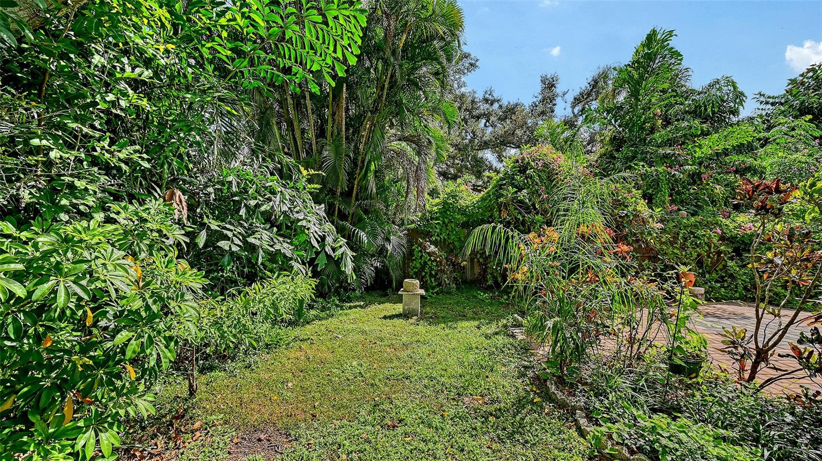 Image 42 of 55 For 4873 Huntleigh Drive