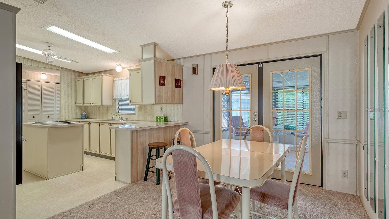 Image 13 of 46 For 85 Southwinds Drive