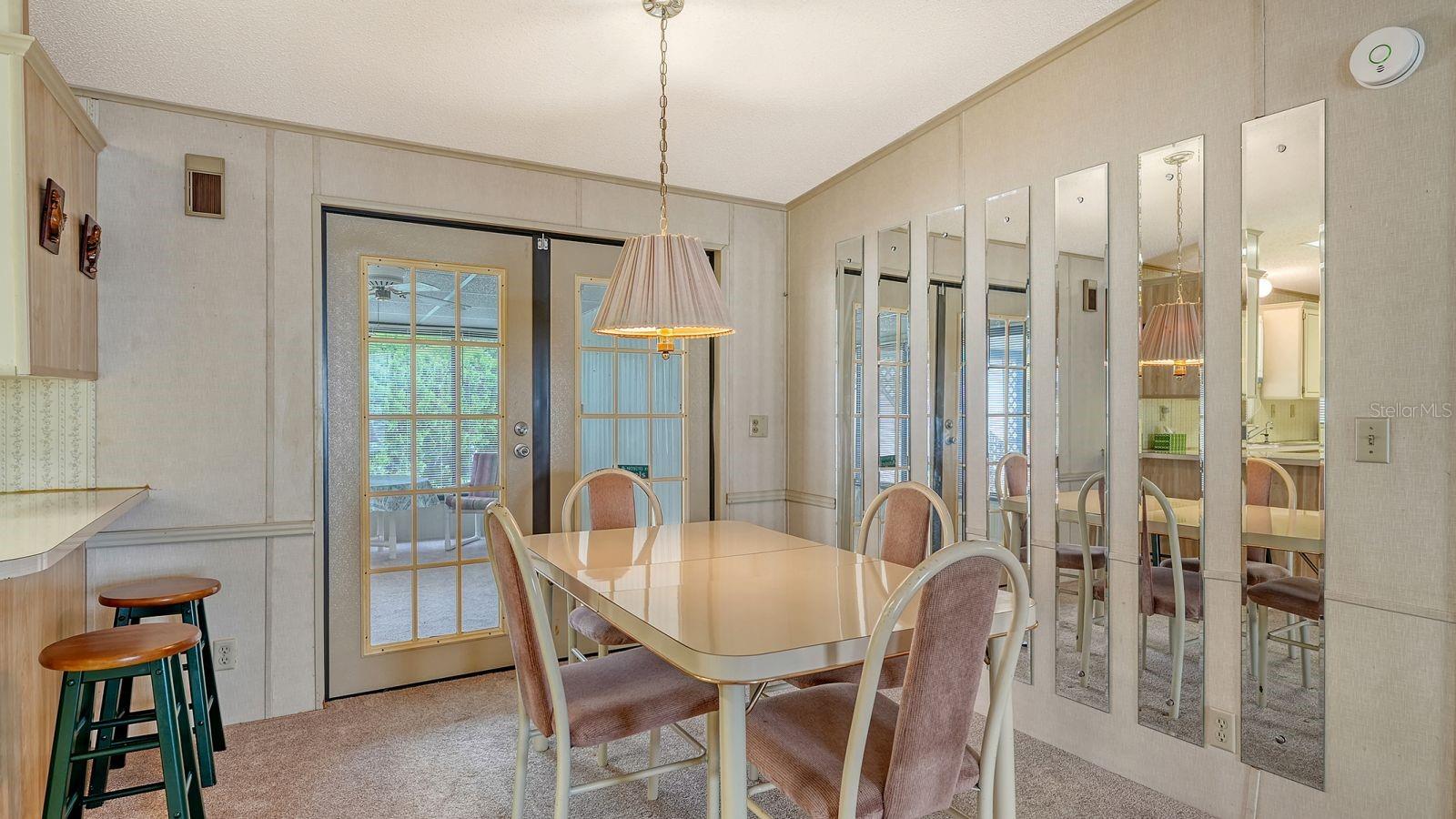 Image 14 of 46 For 85 Southwinds Drive