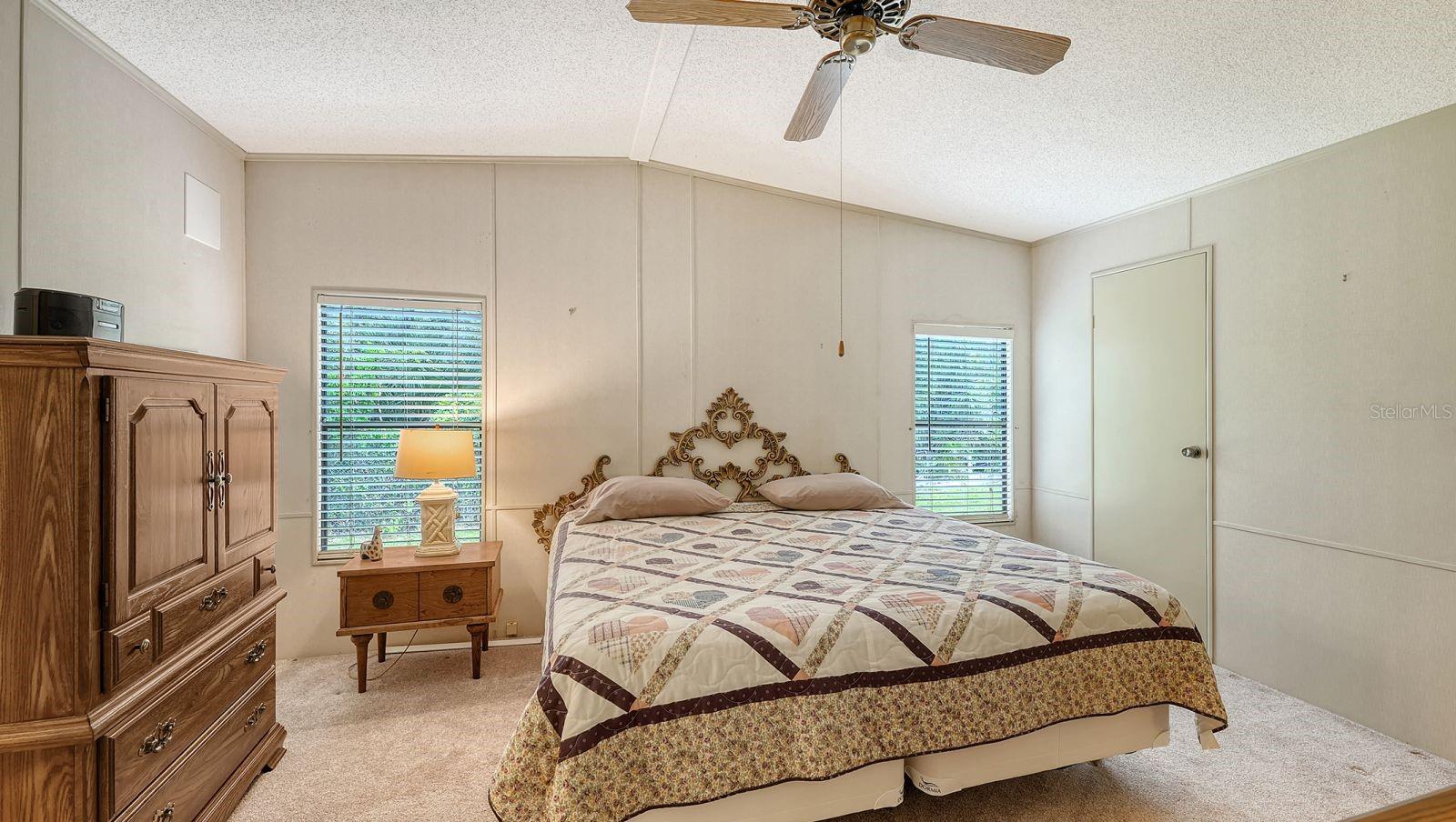 Image 22 of 46 For 85 Southwinds Drive